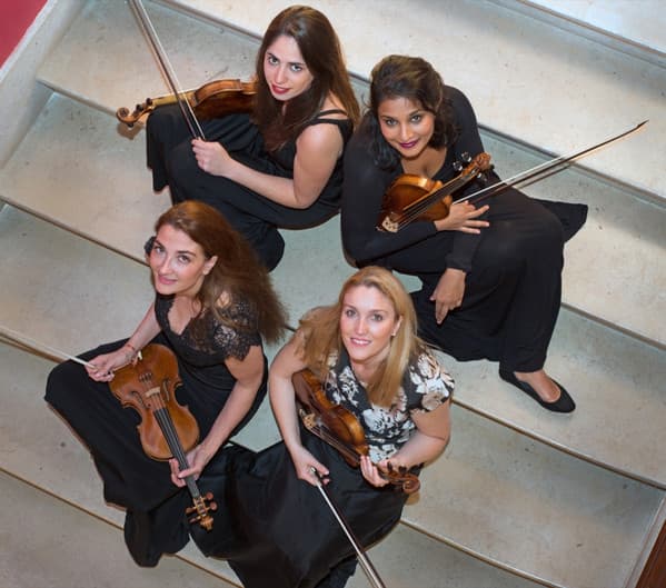 Ensemble Clematis