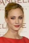 Nora Arnezeder