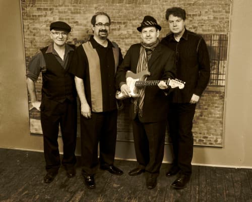 Ronnie Earl And The Broadcasters