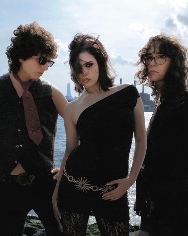 Sunflower Bean